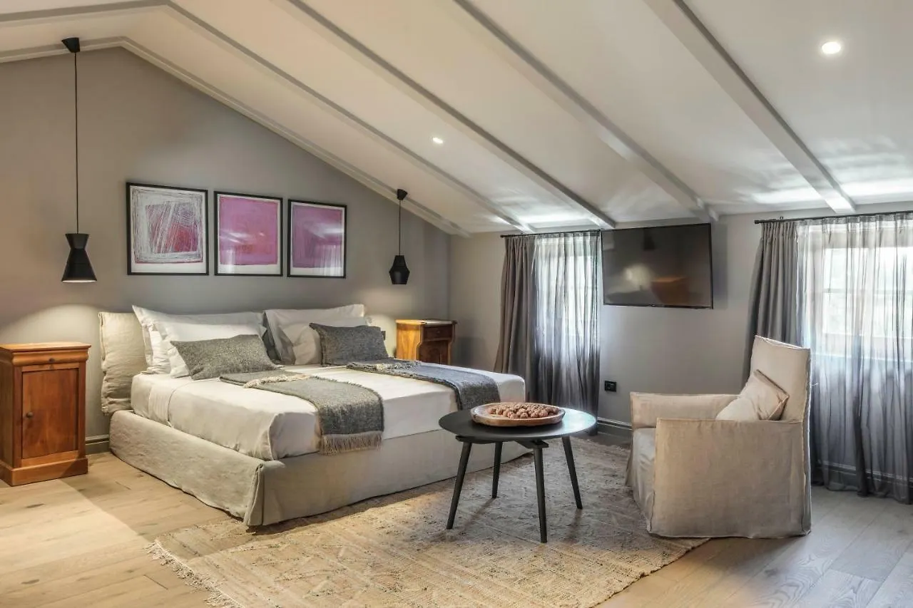 San Canzian Hotel & Residences - Small Luxury Hotels Of The World Buje 5*,